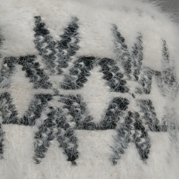 Like New, Angora Rabbit Fur Knit Winter Beret main image 8